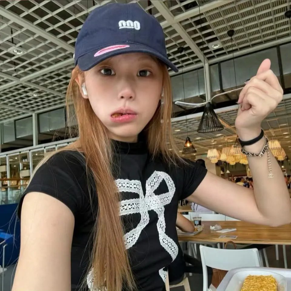 我想变成鸟,所以跳起来